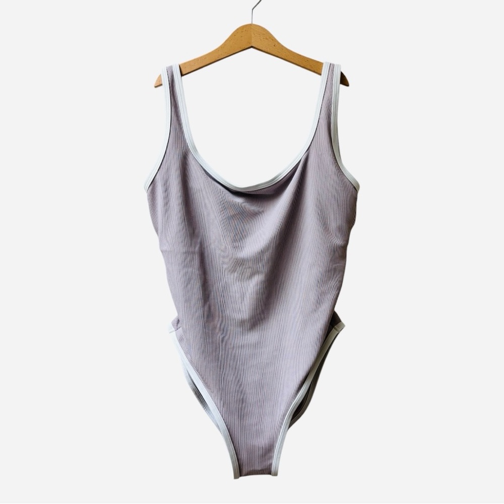 Lainsnow Lilac One-Piece Swimsuit High-Cut Classic — image 6 of 8